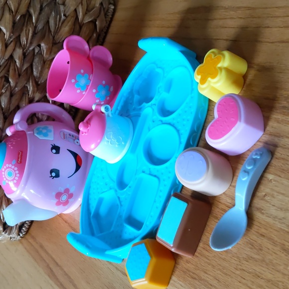 🧩 Fisher Price Laugh & Learn - Sweet Manners Tea Set - Picture 9 of 15